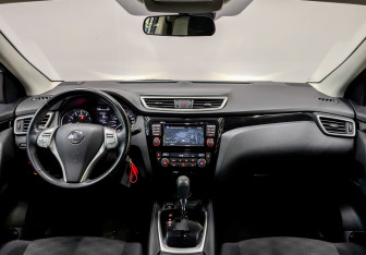 Подержанный автомобиль Nissan Qashqai 2018 года (14 фото)