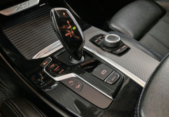 Подержанный автомобиль BMW X3 2018 года (16 фото)
