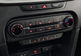 Подержанный автомобиль Kia Ceed Wagon 2020 года (21 фото)