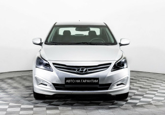 Подержанный автомобиль Hyundai Solaris Sedan 2016 года (2 фото)