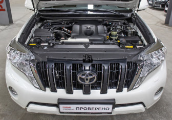 Подержанный автомобиль Toyota Land Cruiser Prado 2017 года (9 фото)