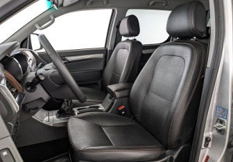 Подержанный автомобиль JAC T6 2019 года (20 фото)