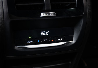 Подержанный автомобиль BMW X3 2021 года (15 фото)