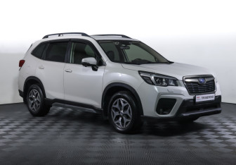 Подержанный автомобиль Subaru Forester Suv 2018 года (3 фото)