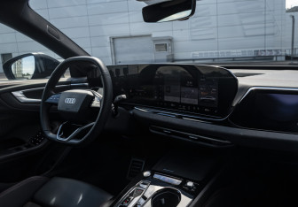 Подержанный автомобиль Audi A5 Liftback 2025 года (13 фото)