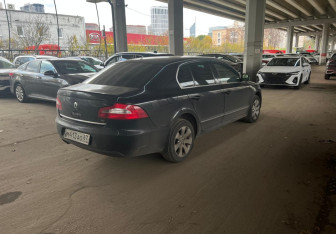 Подержанный автомобиль Skoda Superb Liftback 2012 года (5 фото)