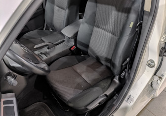 Подержанный автомобиль Mazda 3 Sedan 2012 года (20 фото)