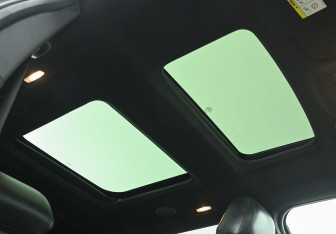 Подержанный автомобиль Ford Explorer 2012 года (12 фото)