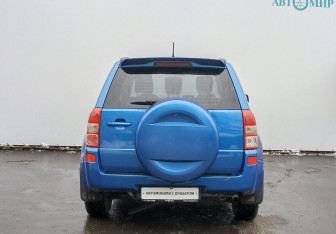 Подержанный автомобиль Suzuki Grand Vitara 2006 года (6 фото)
