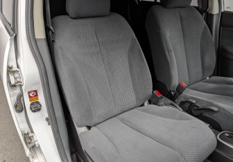 Подержанный автомобиль Nissan Tiida Sedan 2012 года (22 фото)