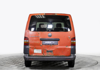 Подержанный автомобиль Volkswagen Transporter Van 2005 года (6 фото)