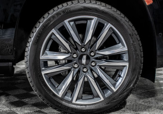 Подержанный автомобиль Cadillac Escalade Suv 2023 года (33 фото)