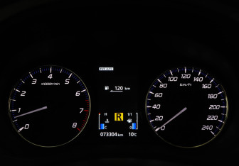 Подержанный автомобиль Mitsubishi Outlander 2019 года (11 фото)