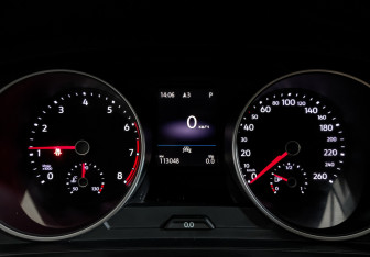 Подержанный автомобиль Volkswagen Tiguan 2021 года (16 фото)