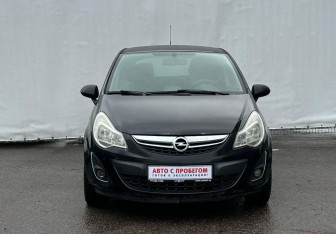 Подержанный автомобиль Opel Corsa 2011 года (2 фото)