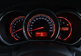 Подержанный автомобиль Nissan Murano Suv 2012 года (16 фото)