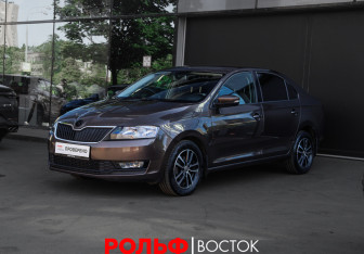 Подержанный автомобиль Skoda Rapid Liftback 2017 года (1 фото)