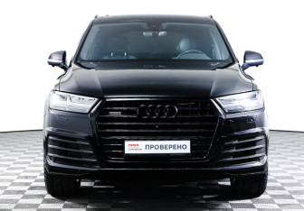 Подержанный автомобиль Audi Q7 2017 года (2 фото)