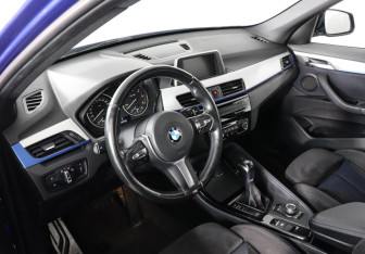 Подержанный автомобиль BMW X1 2016 года (11 фото)