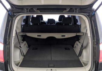 Подержанный автомобиль Chevrolet Orlando 2014 года (10 фото)