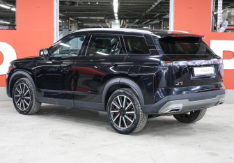 Подержанный автомобиль Jaecoo J7 2023 года (7 фото)