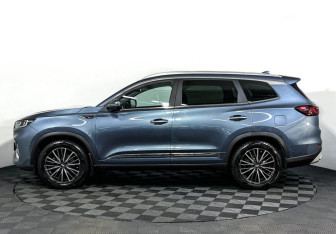 Подержанный автомобиль Chery Tiggo 8 Pro 2021 года (8 фото)