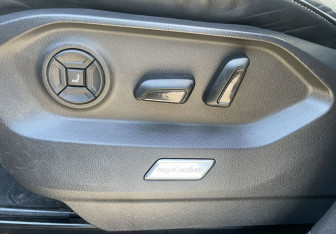Подержанный автомобиль Volkswagen Touareg 2019 года (19 фото)