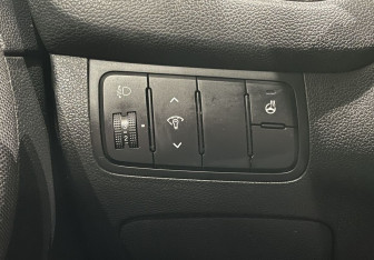 Подержанный автомобиль Kia Ceed Wagon 2012 года (16 фото)