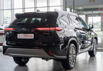Новый Toyota Highlander 2026 (4 фото)