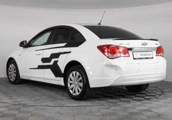 Подержанный автомобиль Chevrolet Cruze Sedan 2013 года (7 фото)
