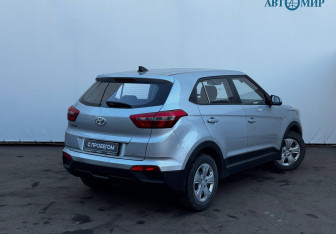 Подержанный автомобиль Hyundai Creta 2019 года (8 фото)