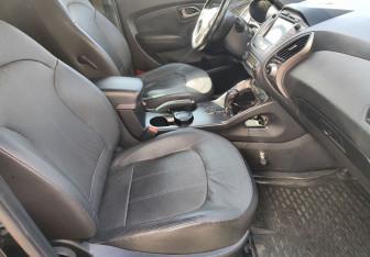 Подержанный автомобиль Hyundai ix35 2013 года (9 фото)