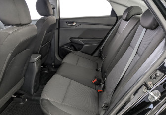 Подержанный автомобиль Hyundai Solaris Sedan 2017 года (18 фото)