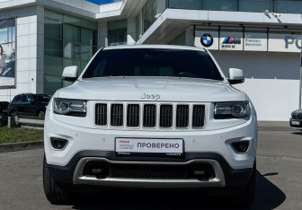 Подержанный автомобиль Jeep Grand Cherokee 2016 года (2 фото)