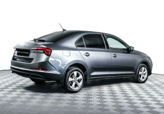 Подержанный автомобиль Skoda Rapid Liftback 2021 года (5 фото)