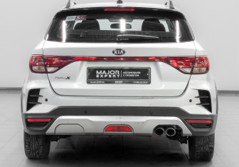 Подержанный автомобиль Kia Rio Hatchback 2021 года (6 фото)