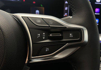 Подержанный автомобиль Haval F7 2025 года (29 фото)