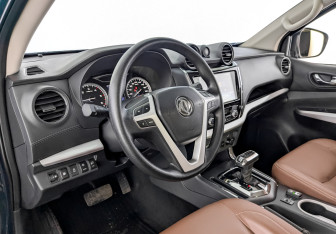 Подержанный автомобиль DongFeng DF6 2022 года (16 фото)