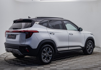 Подержанный автомобиль Kia Seltos 2024 года (5 фото)