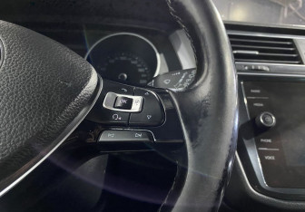 Подержанный автомобиль Volkswagen Tiguan 2017 года (16 фото)