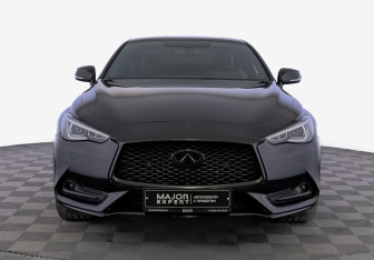 Подержанный автомобиль Infiniti Q60 Coupe 2020 года (2 фото)
