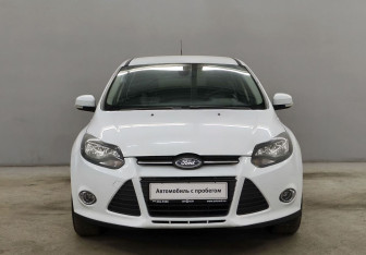 Подержанный автомобиль Ford Focus Hatchback 2014 года (2 фото)
