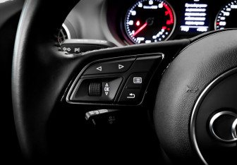 Подержанный автомобиль Audi A3 Sedan 2020 года (24 фото)