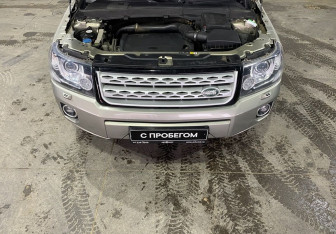 Подержанный автомобиль Land Rover Freelander 2013 года (19 фото)