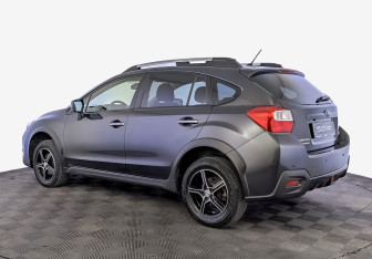 Подержанный автомобиль Subaru XV 2013 года (7 фото)