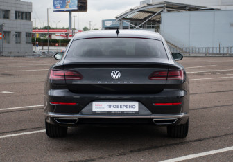 Подержанный автомобиль Volkswagen Arteon 2019 года (6 фото)