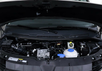 Подержанный автомобиль Volkswagen Multivan 2020 года (8 фото)