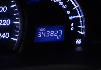 Подержанный автомобиль Toyota Camry Sedan 2012 года (12 фото)