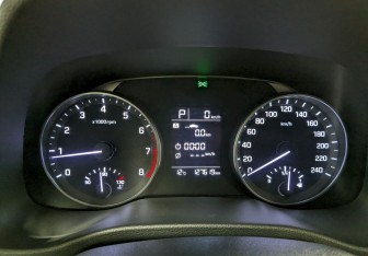 Подержанный автомобиль Hyundai Elantra Sedan 2017 года (25 фото)