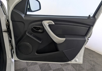 Подержанный автомобиль LADA (ВАЗ) Largus Wagon 2021 года (25 фото)